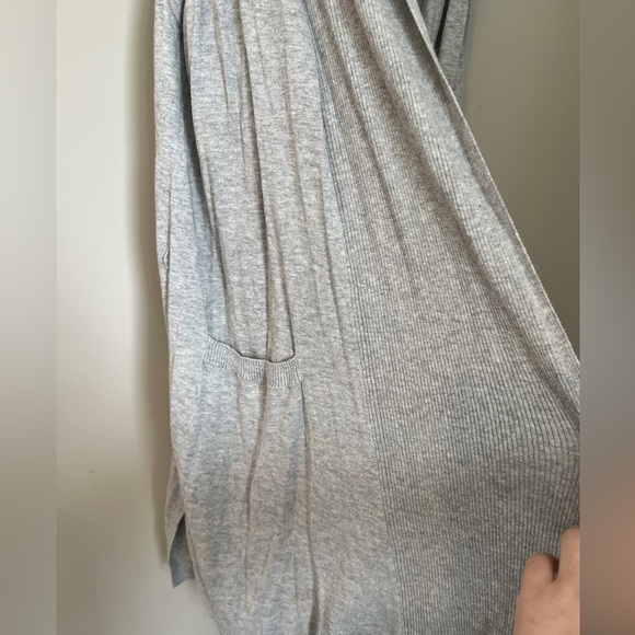 Lucky Brand long sleeveless cardigan - Picture 2 of 4
